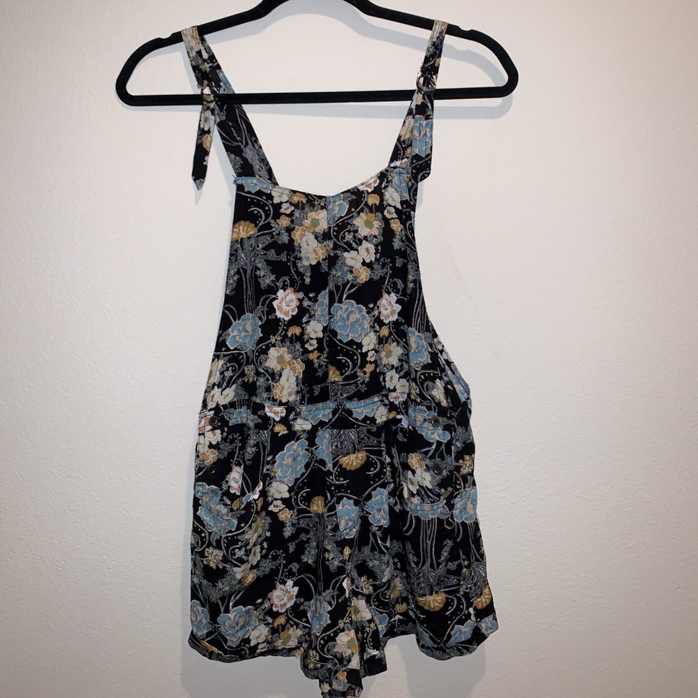 LF FLORAL ROMPER